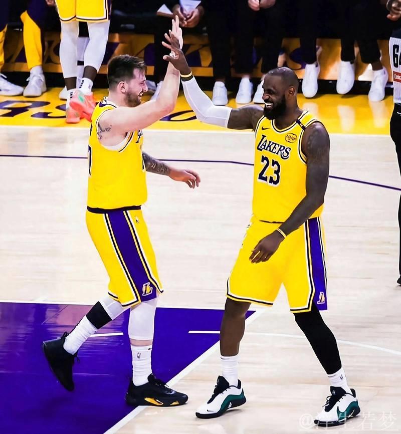 湖人东契奇组合净效率+13.5，詹姆斯登场后降至-13.1